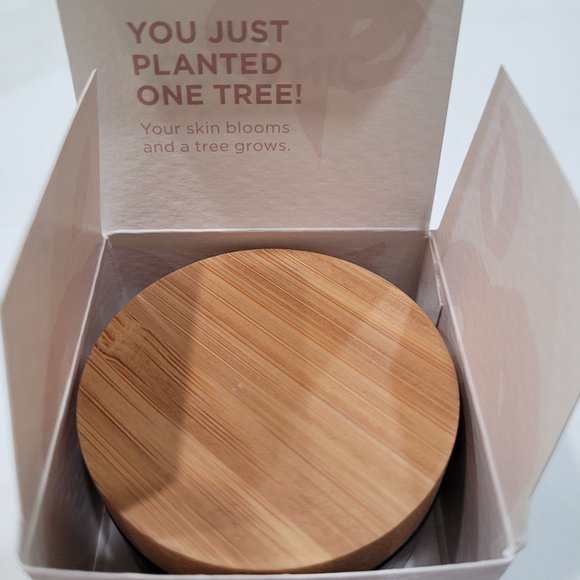 THE ORGANIC SKIN CO. IN THE SPOTLIGHT LUMINIZER HIGHLIGHT IN ROSE GOLD - Picture 12 of 16